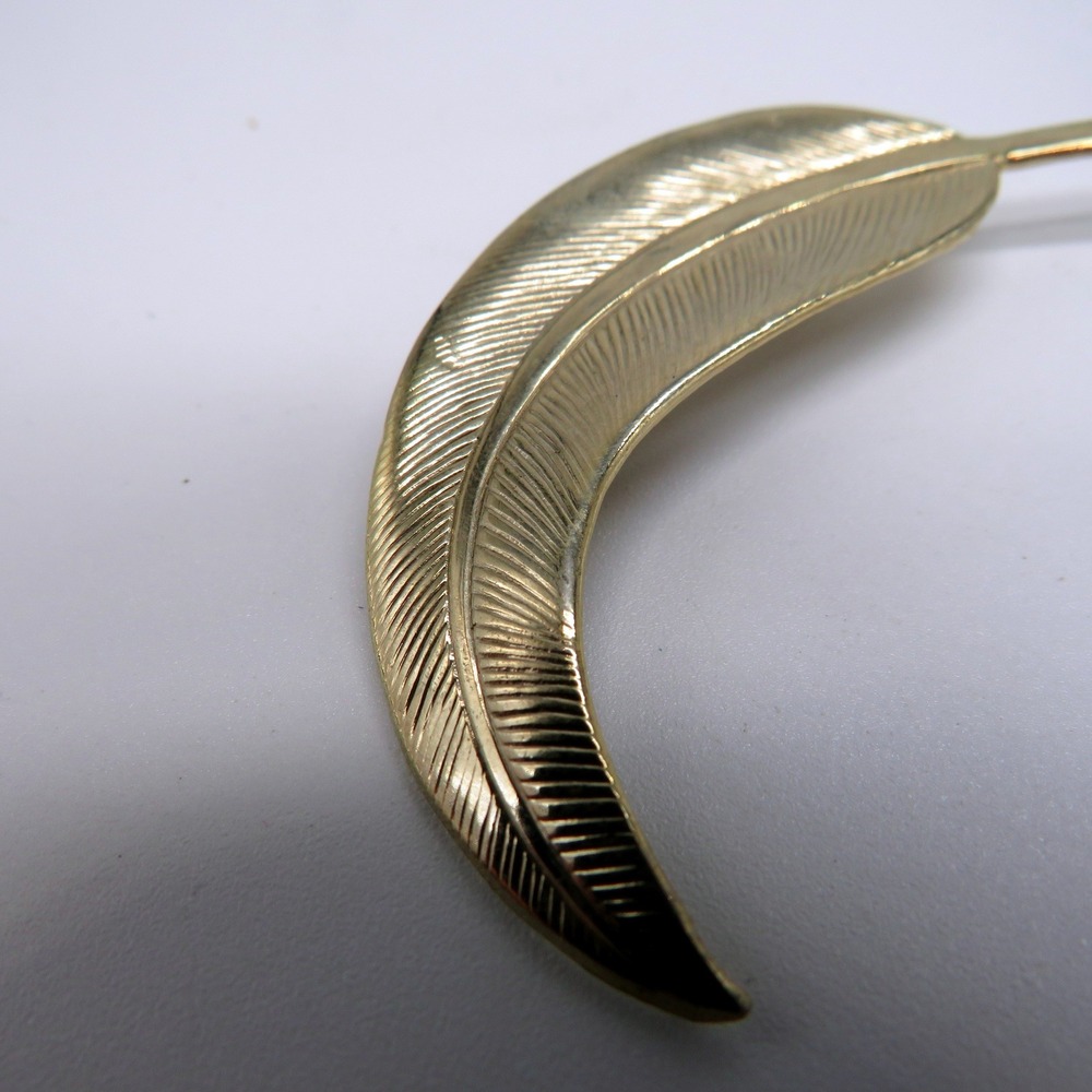 Vintage Gold Tone Curved Feather Brooch Textured Plume Pin 2.5 Inch